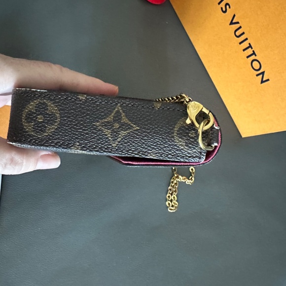 Louis Vuitton Felicie Key logo - Picture 16 of 17